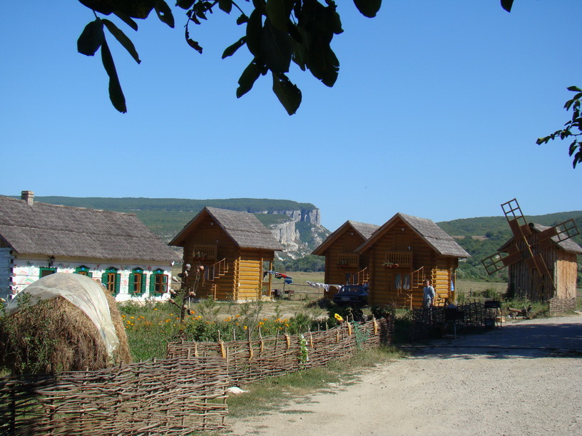 Рідне Село в підгр'ї Криму